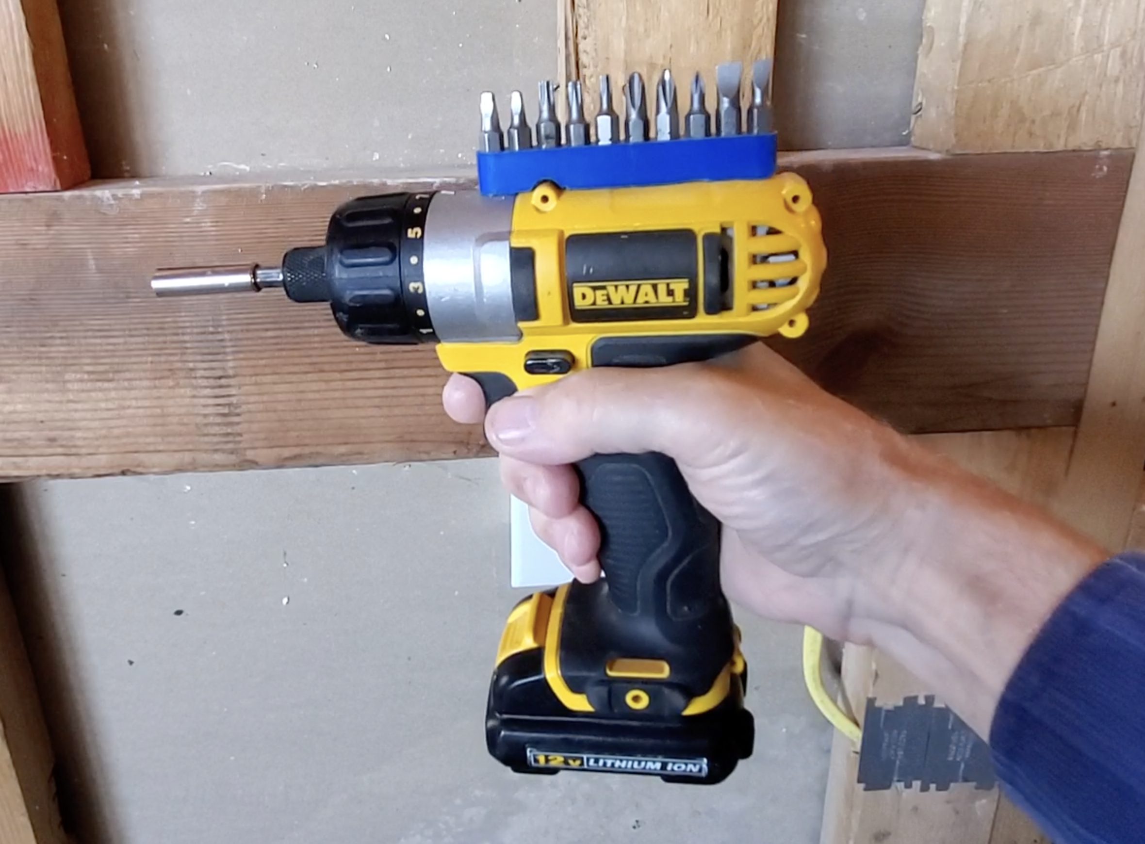 Cordless screwdriver bit holder Elkinsdiy